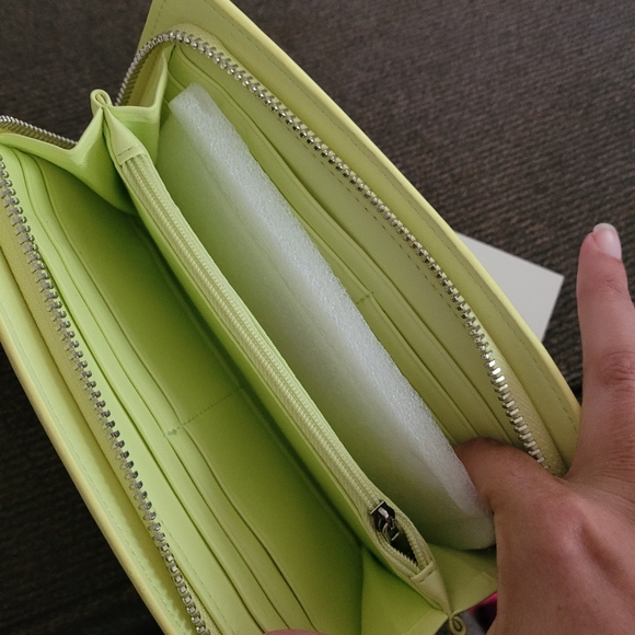 Wallet - Picture 2 of 2